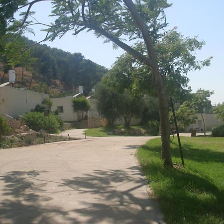 HI - Maayan Harod Hostel Gid'ona Buitenkant foto