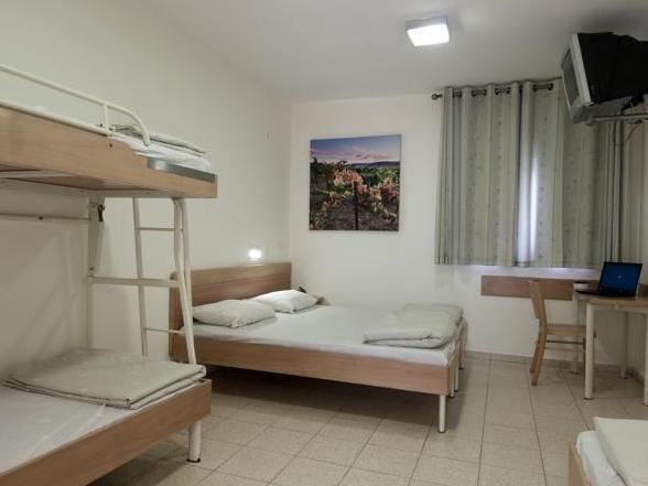 HI - Maayan Harod Hostel Gid'ona Buitenkant foto