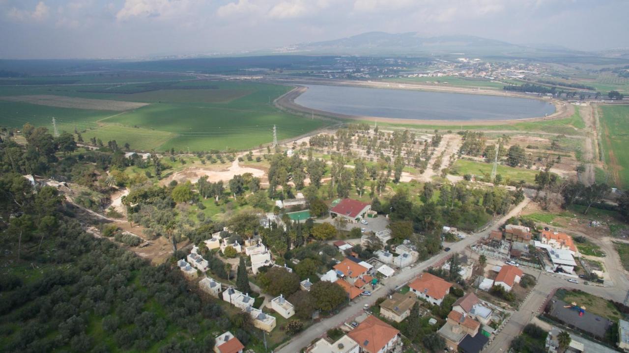 HI - Maayan Harod Hostel Gid'ona Buitenkant foto